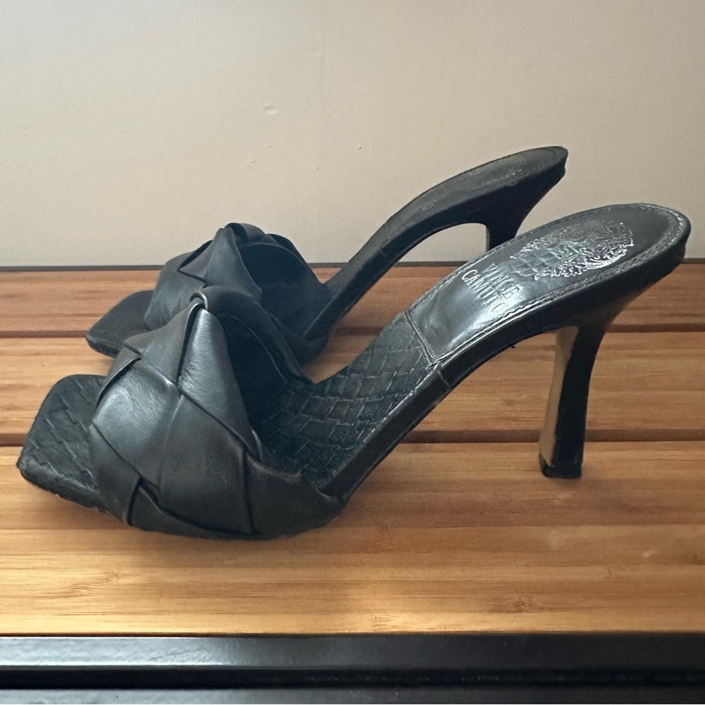 Vince Camuto Quilted Leather Mules Sandals Heels Black 6.5